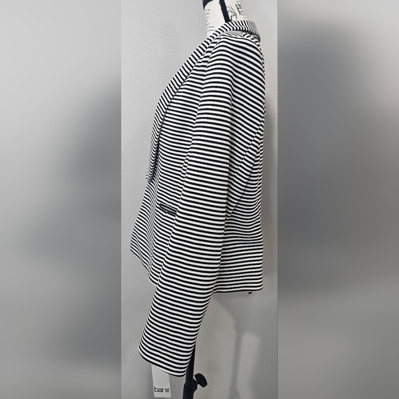 Bar III Long Sleeve Black and White Striped Blazer Size XL Business Casual NWT - Picture 2 of 13